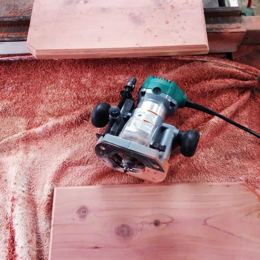 Wood router and wooden billet